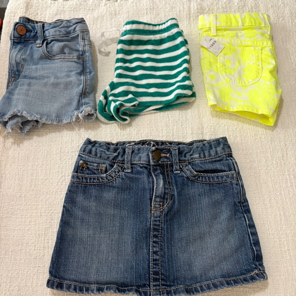 Gap Kids BabyGap Summer Bundle 4pc Denim Shorts Skirt Terry 5T 5 Regular